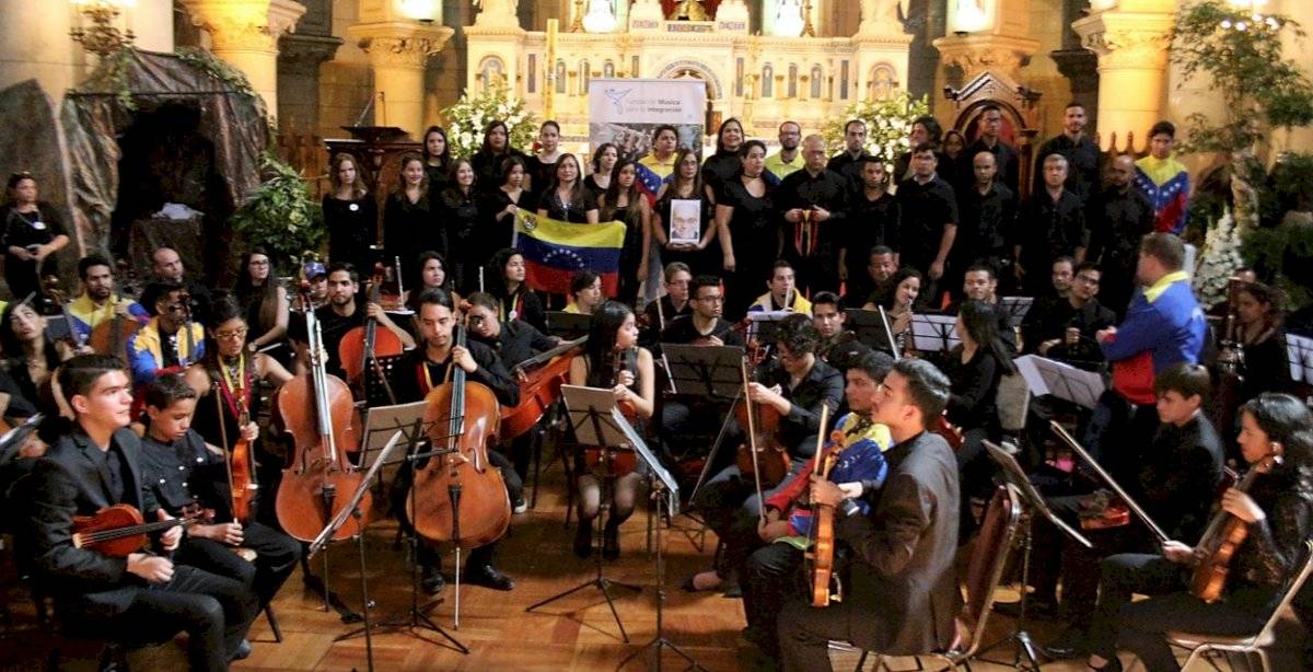 Orquesta Música para la Integración