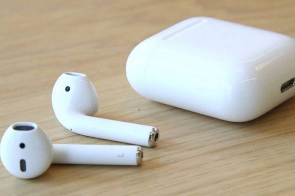 AirPods