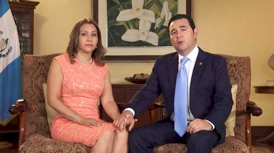 Patricia de Morales y Jimmy Morales