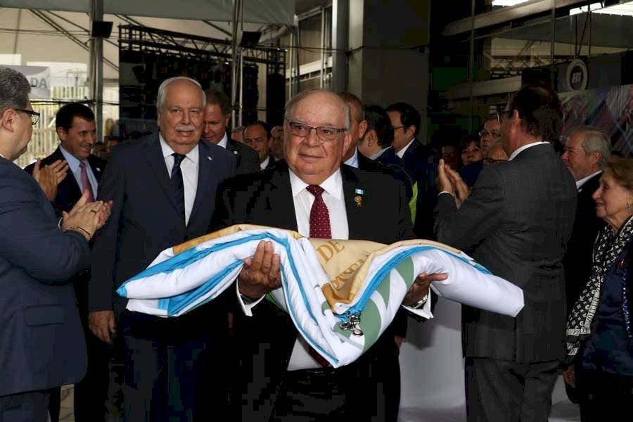 Banco Industrial rinde homenaje a Diego Pulido Aragón