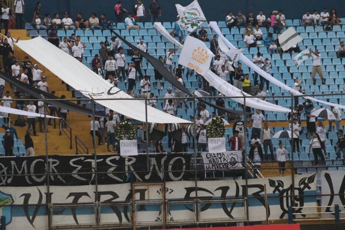 Vltra Svr emotivo mensaje aficionados fallecidos clásico Olimpia-Motagua