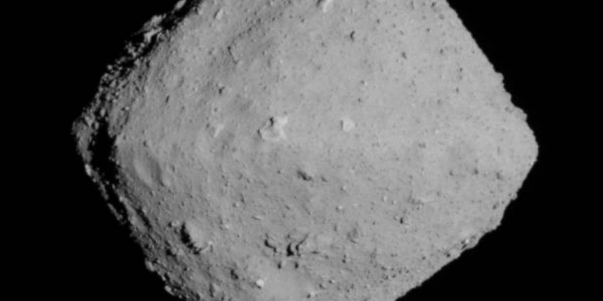 Nuevas fotos reveladas del asteroide Ryugu podrían arrojar pistas sobre cómo se dio el proceso de formación planetaria