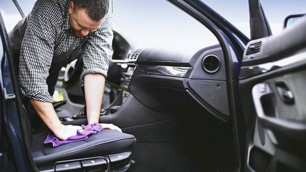 Razones por las que la pintura de tu auto se opaca