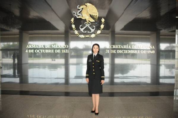 Resultado de imagen para Adriana, la mexicana que estudiará medicina aeroespacial en Inglaterra