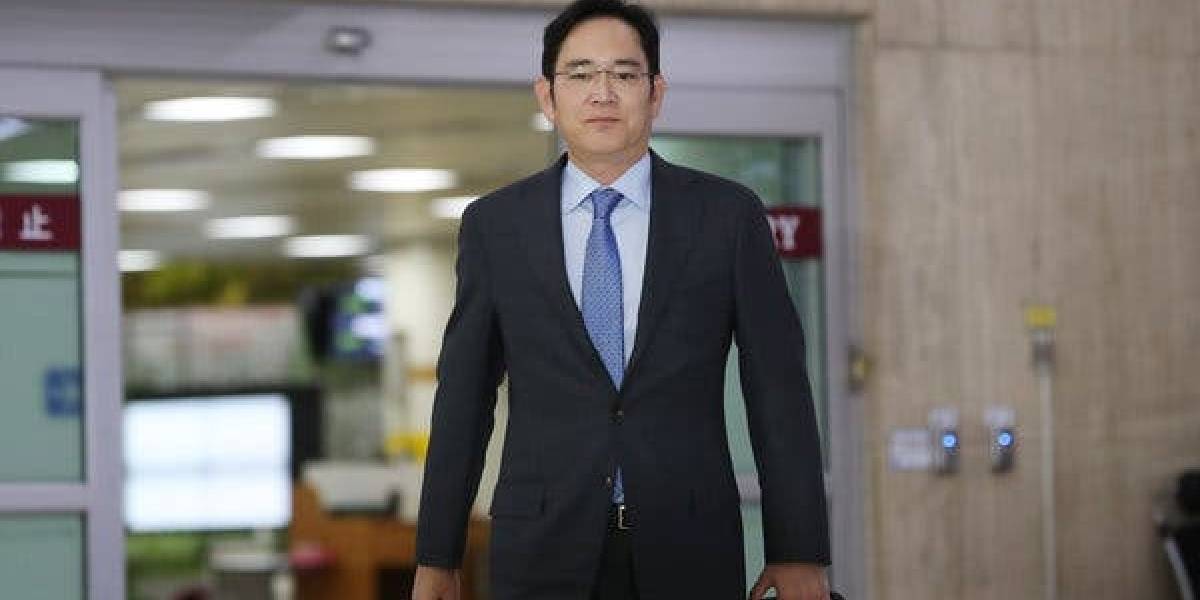 Alto ejecutivo de Samsung en serios problemas por escándalo de corrupción que involucra caballos