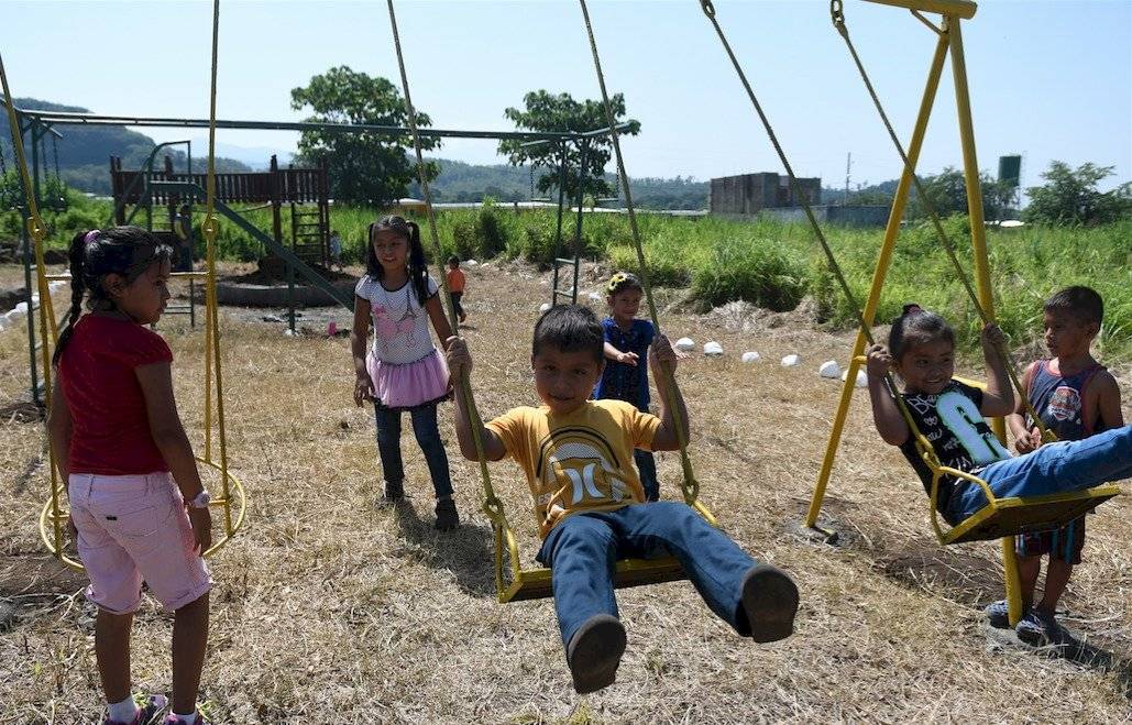 Niños de la tragedia del volcán de Fuego viven un nuevo inicio en Guatelinda