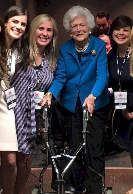 Tuvo la oportunidad de conocer a personalidades como la ex primera dama, Barbara Bush