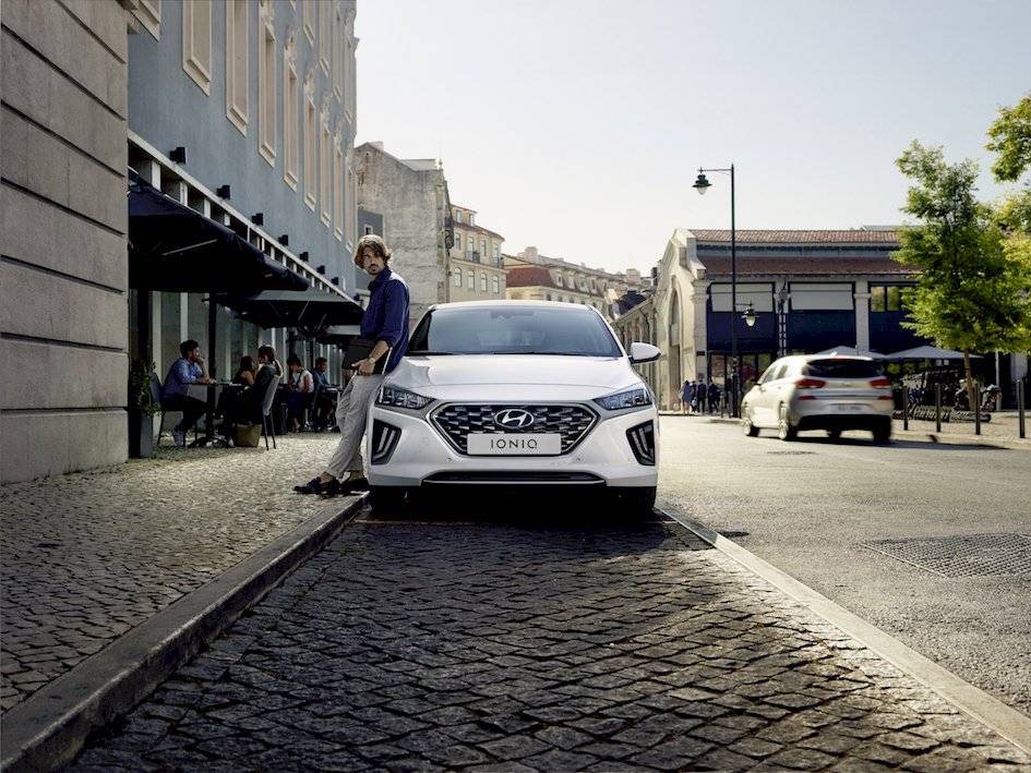 Hyundai Ioniq.