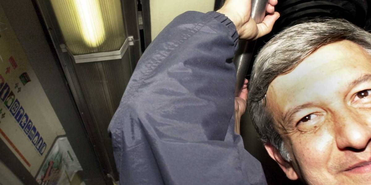 Así era viajar en el Metro en el año 2000