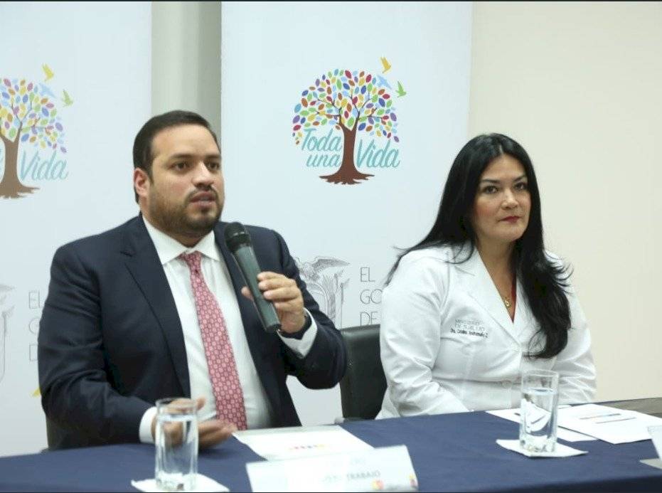 Andrés Maderoy Catalina Andramuño