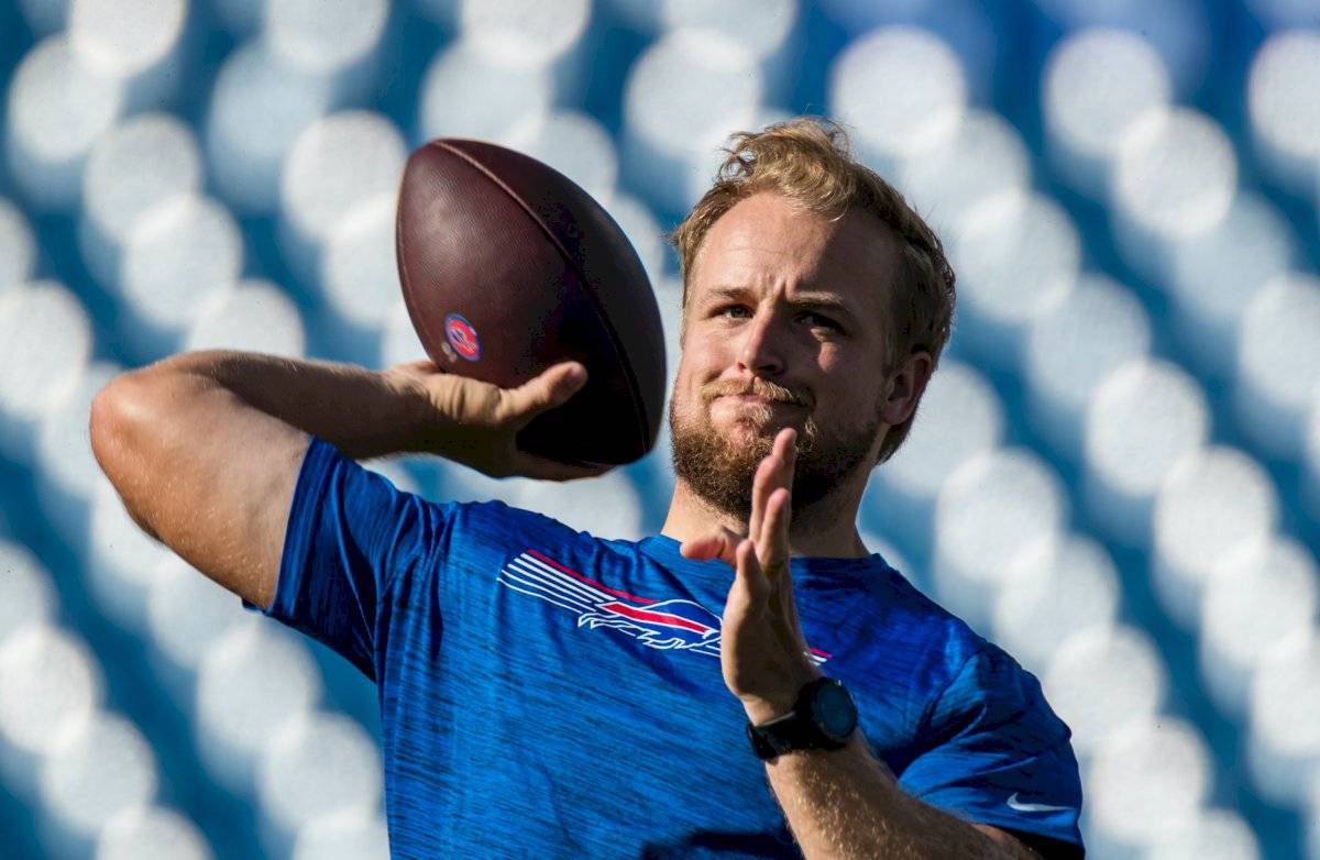 MATT BARKLEY