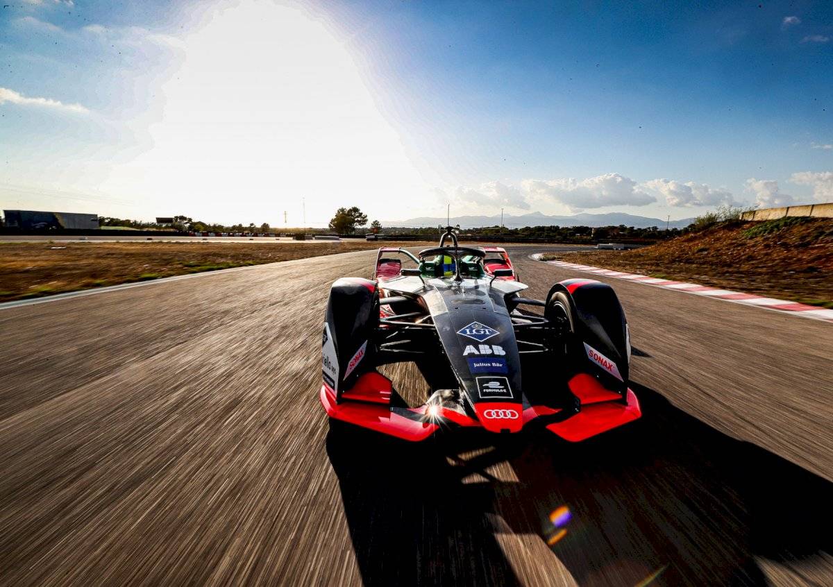 Audi e-tron FE06