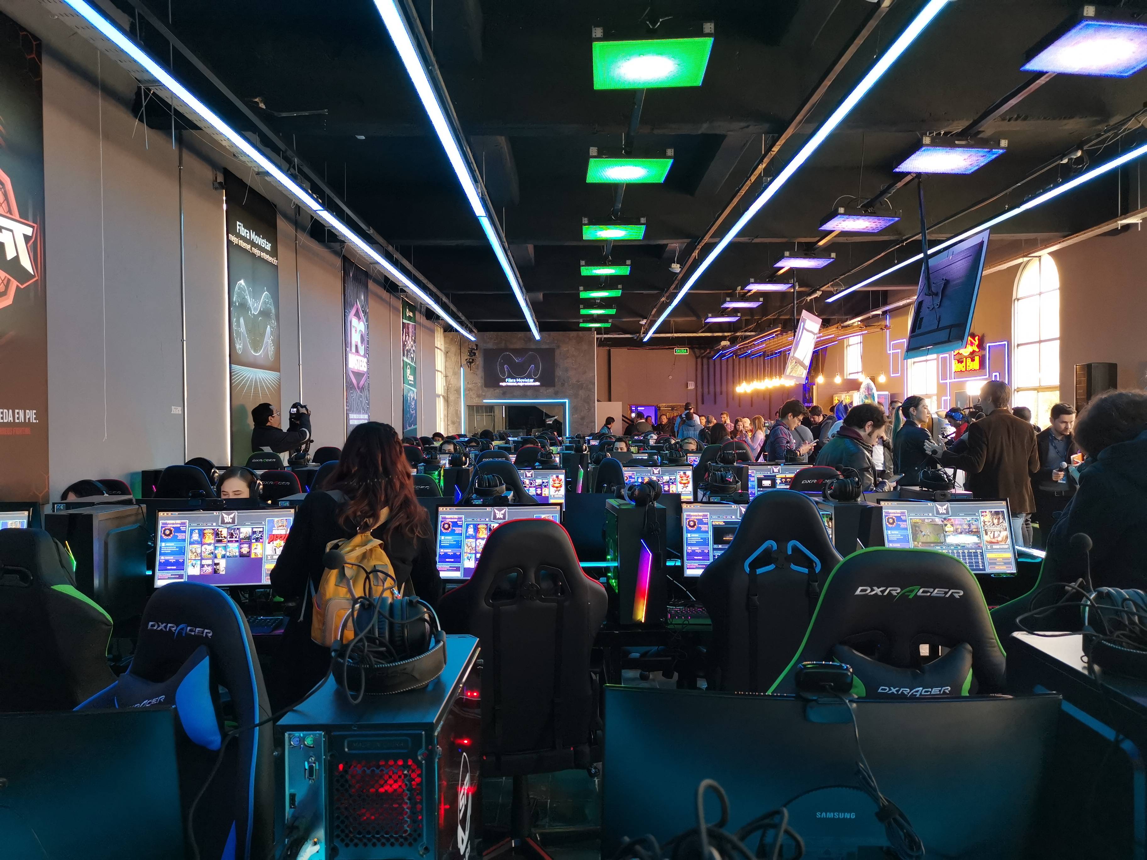 Un lujo: Inauguran en Chile el primer espacio para el mundo gamer llamado Movistar GameClub Un lujo: Inauguran en Chile el primer espacio para el mundo gamer llamado Movistar GameClub