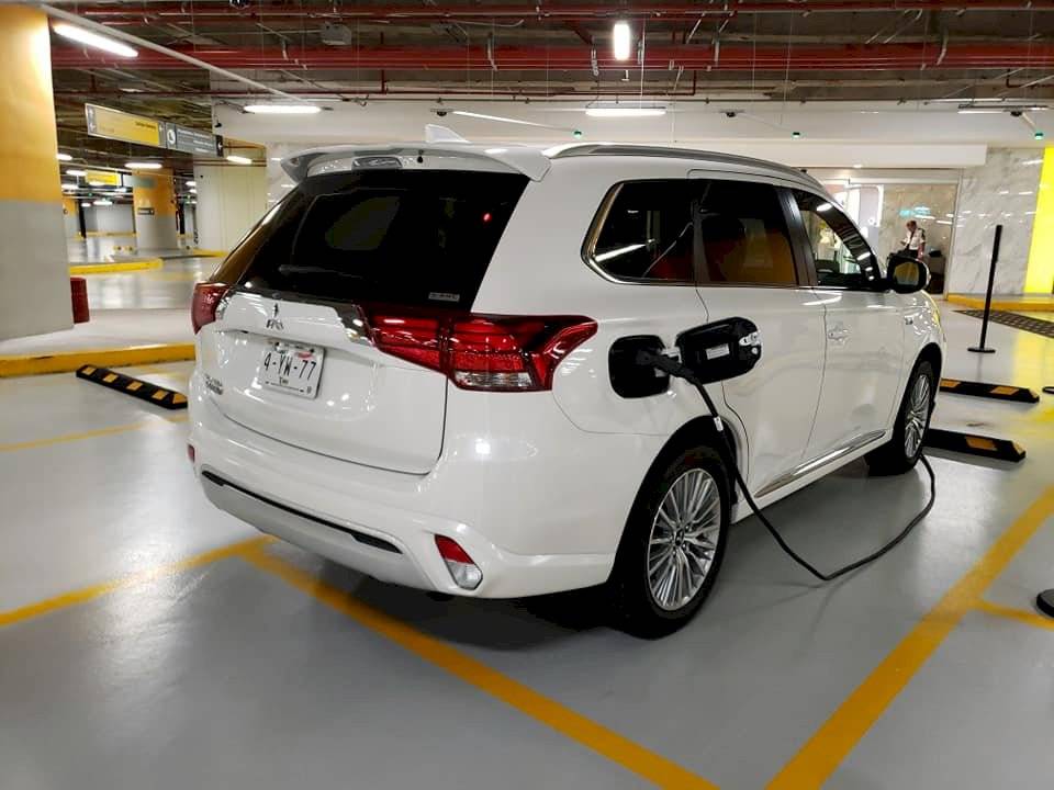 Mitsubishi Outlander PHEV