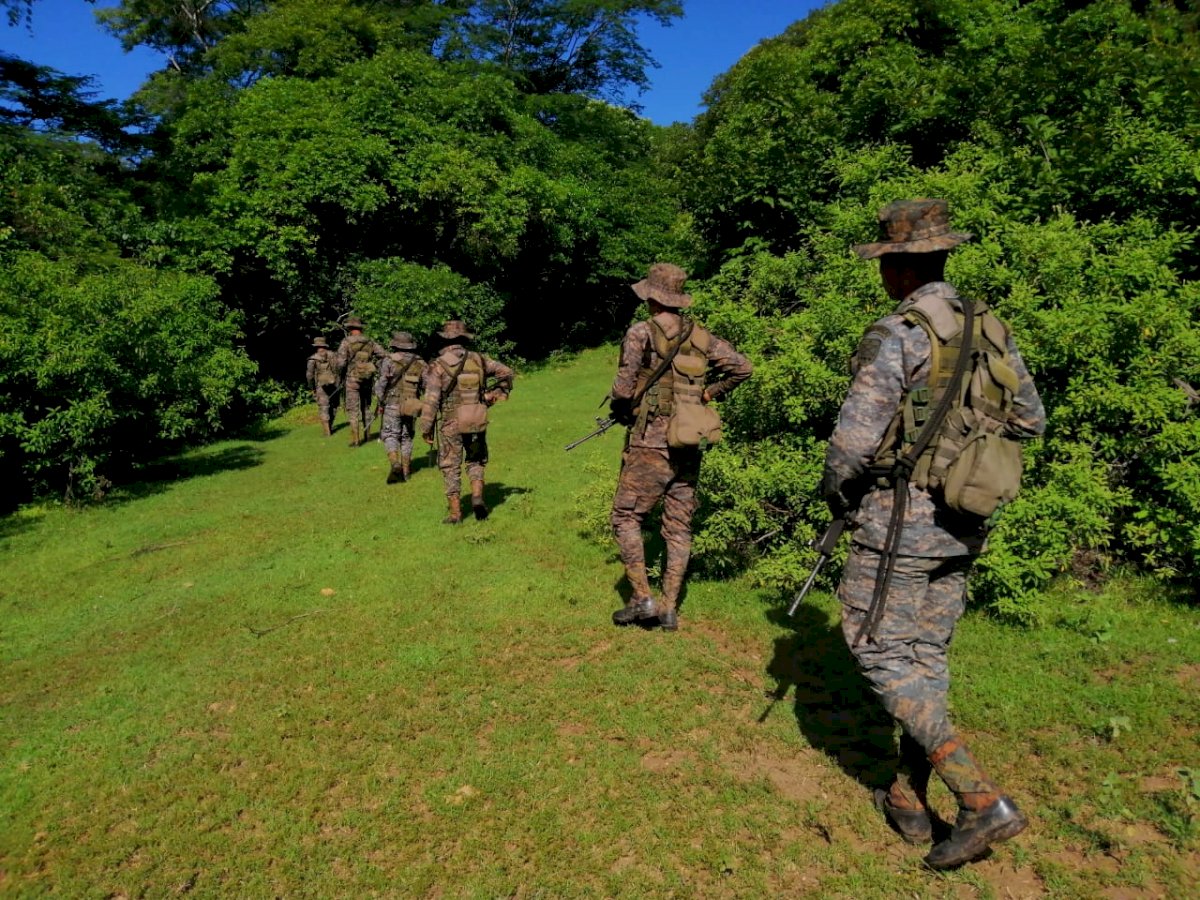 Soldados del Ejército de Guatemala durante los operativos por el estado de Sitio en el oriente y nororiente del país. Foto: Cortesía