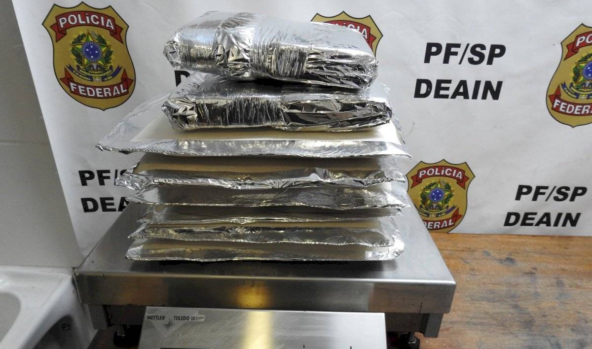 cocaína lençol aeroporto
