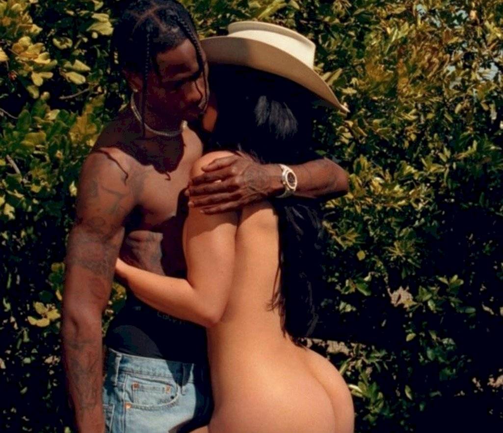 Kylie Jenner y su pareja Travis Scott