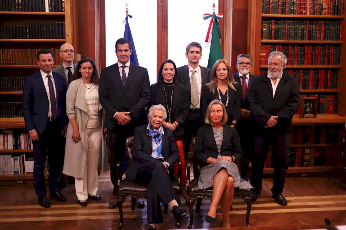 Recibe Olga Sánchez Cordero a delegación de la Unión Europa.