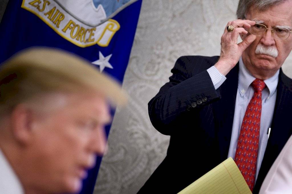Donald Trump y John Bolton