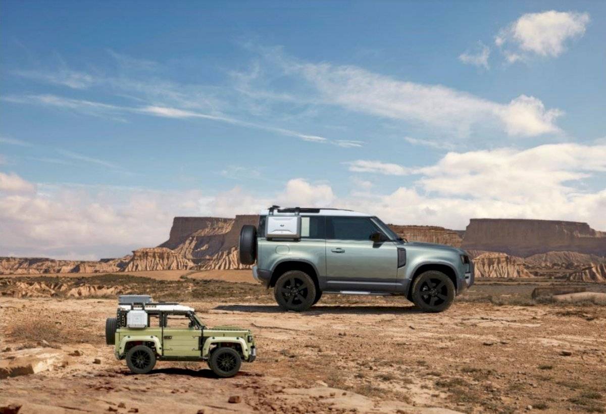 Land Rover Defender Lego 3
