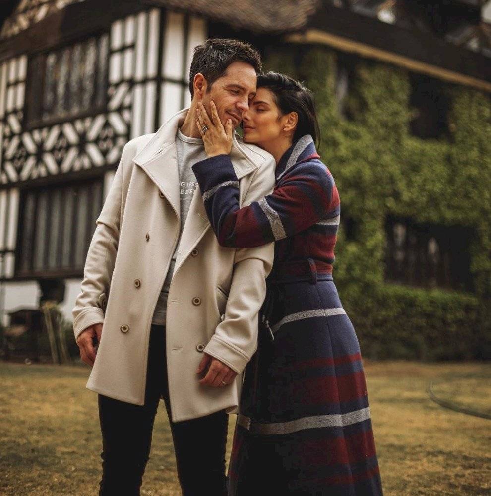 Aislinn Derbez