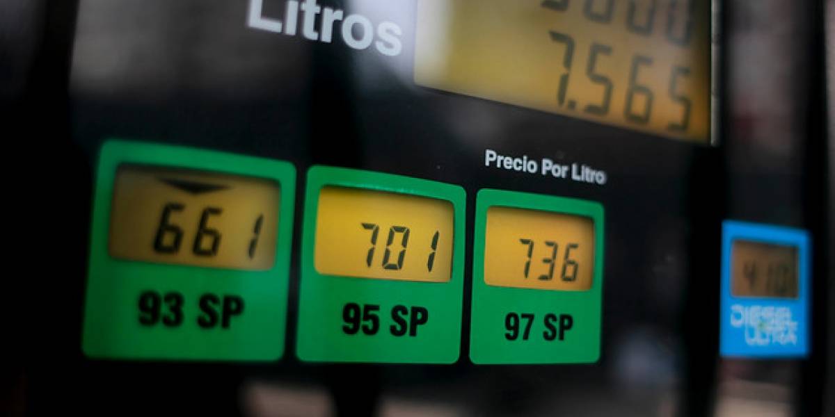 Suministro asegurado: ministro de Energía sostiene que el 93% de bombas de bencina está operativa