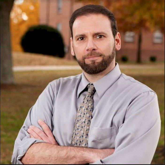 Joseph Fitsanakis, profesor asistente en la Universidad de Coastal Carolina, Carolina del Sur, y especialista en inteligencia y seguridad nacional