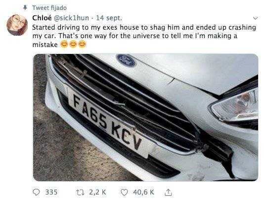 Mujer choca auto ex.