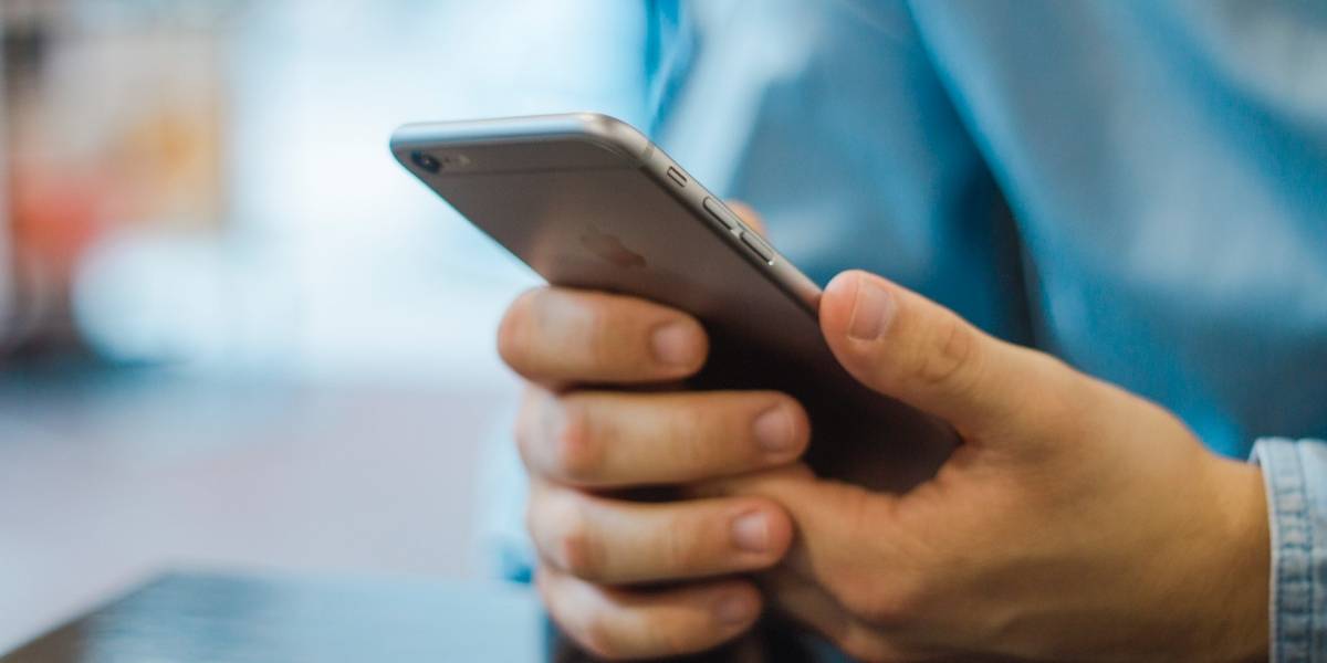 Condenan a cinco meses de cárcel a un hombre que agregó a su expareja a un grupo de Whatsapp