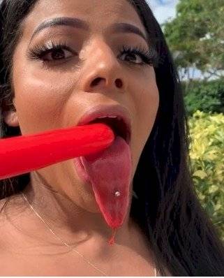 Mikayla Saravia