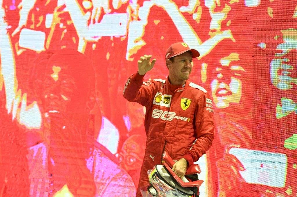 Sebastian Vetel de Ferrari gana en Singapur
