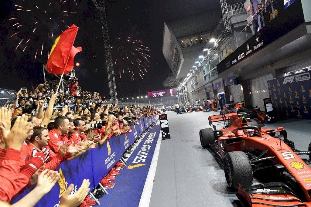 Sebastian Vetel de Ferrari gana en Singapur