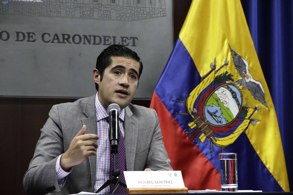 Ministro Richard Martinez pide "responsabilidad" a Asamblea para superar problemas - Metro Ecuador