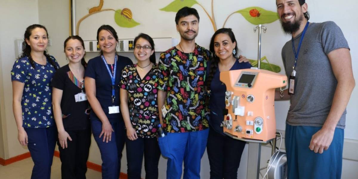 Pioneros en Latinoamérica: Hospital Roberto del Río utiliza equipo con tecnología en miniatura para dializar a un lactante