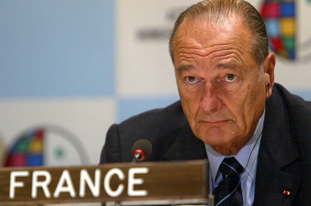 Le sobreviven su esposa, Bernadette, y su hija menor, Claude. Su hija Laurence murió en 2016 tras una larga enfermedad que Chirac describió como “la tragedia de mi vida”.