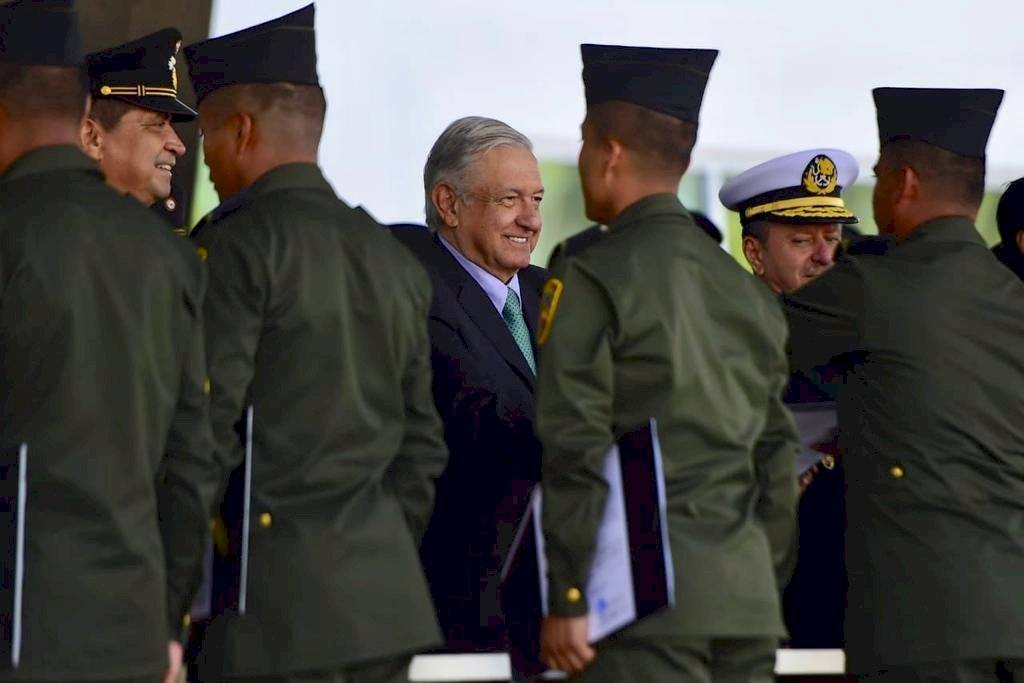 Ceremonia de graduación de los Cursos de Formación de Sargentos Primeros y Segundos.