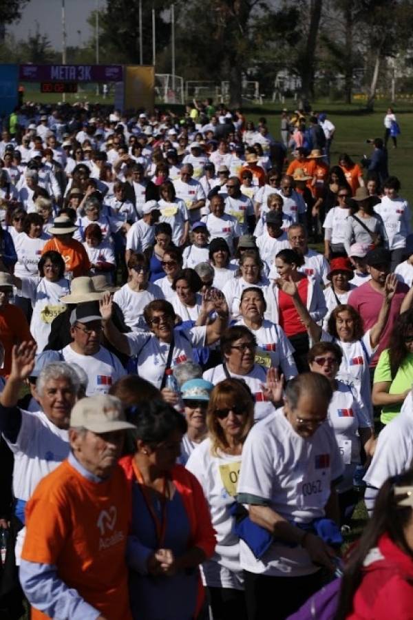 "Camina 60+ La meta es tu salud"