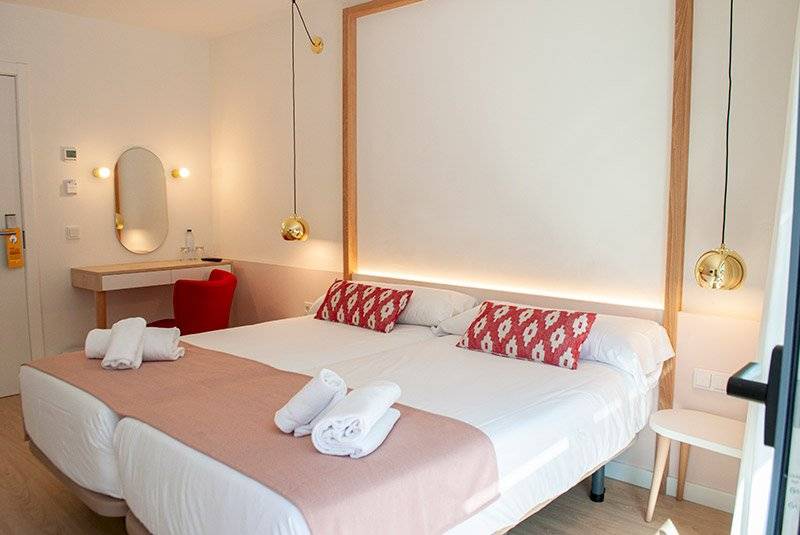 Hotel Som Dona