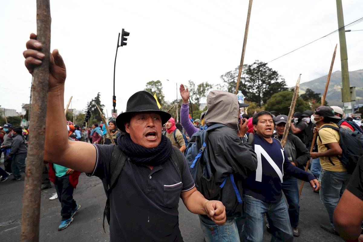 10.000 indígenas acampan en el Parque El Arbolito en víspera de masiva marcha