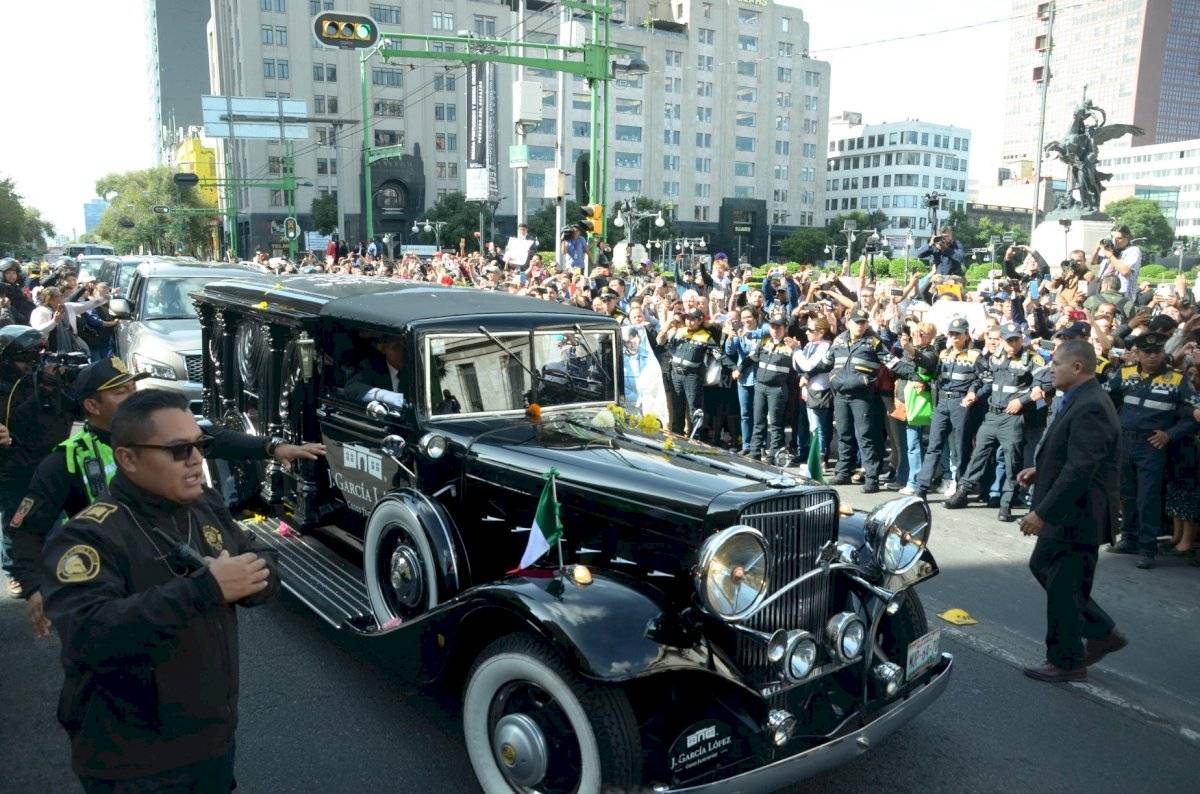 Cadillac 1928 carroza fúnebre José José