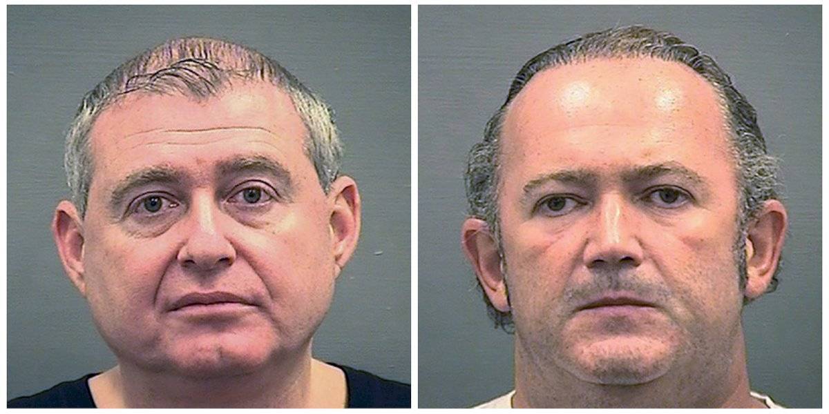 En esta combinación de fotografías del miércoles 9 de octubre de 2019 proporcionadas por el Departamento de Policía de Alexandria, Virginia, se muestra a Lev Parnas (izquierda) y a Igor Fruman.