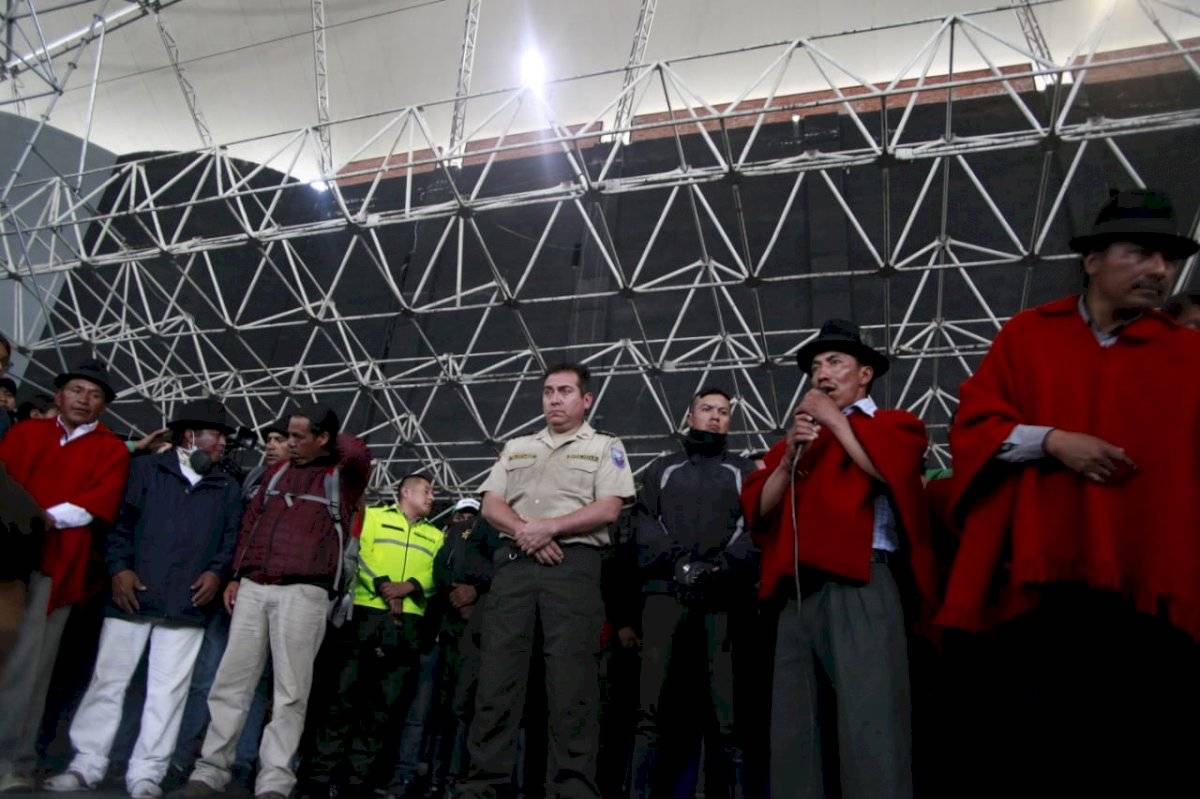 Policías
