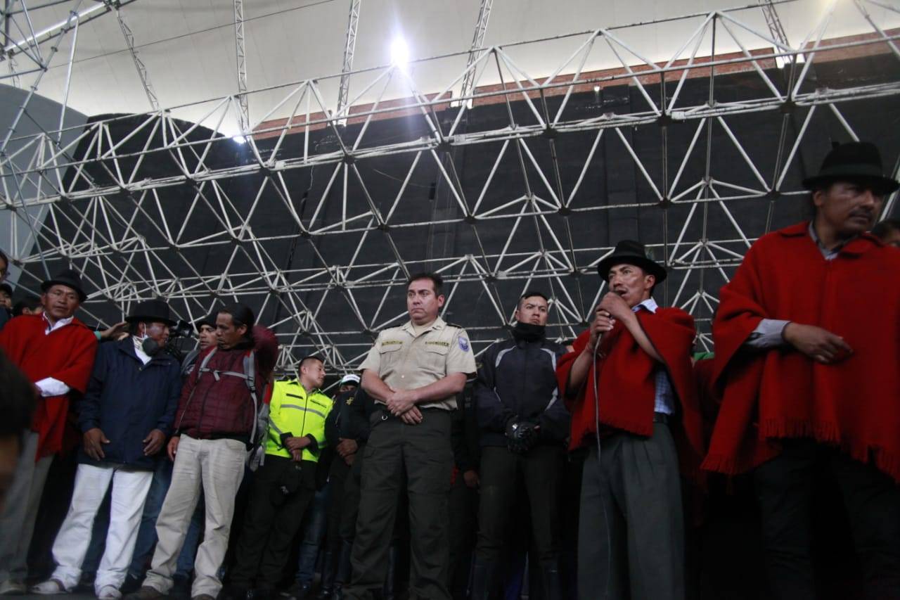 Policías