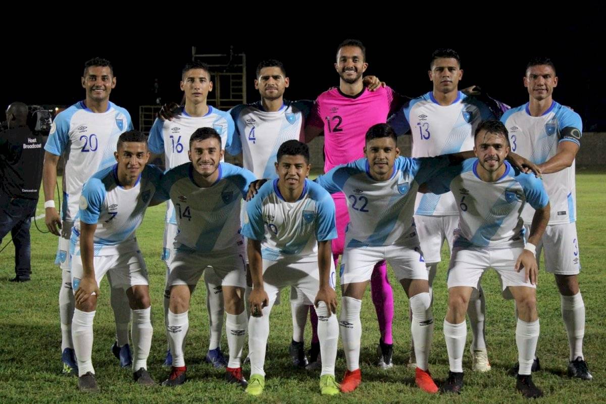 Selección de Guatemala en su visita a Anguila