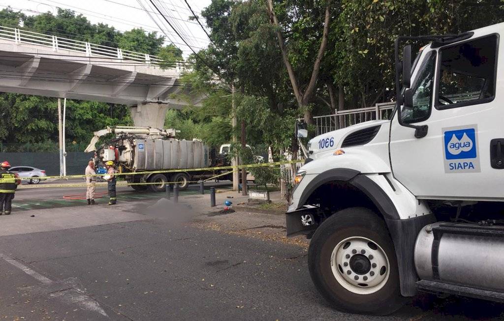 Trabajador del SIAPA muere golpeado por una manguera
