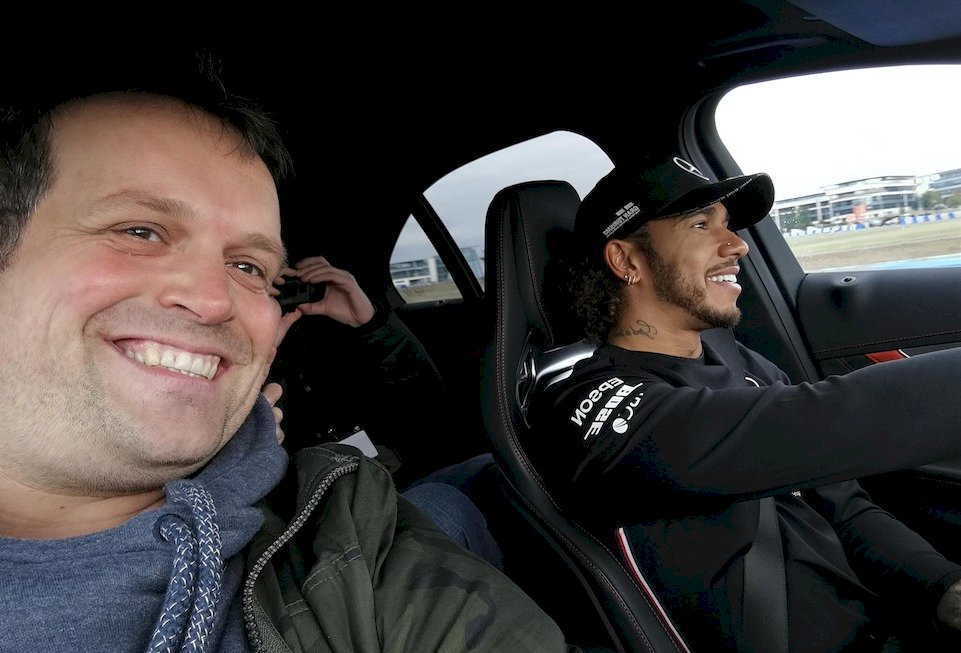 Publinews estuvo un día con Lewis Hamilton