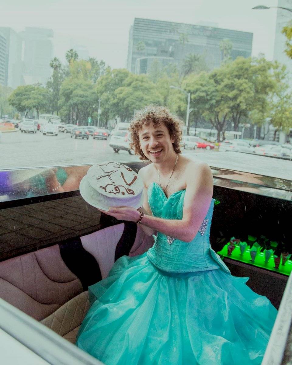 Luisito Comunnica