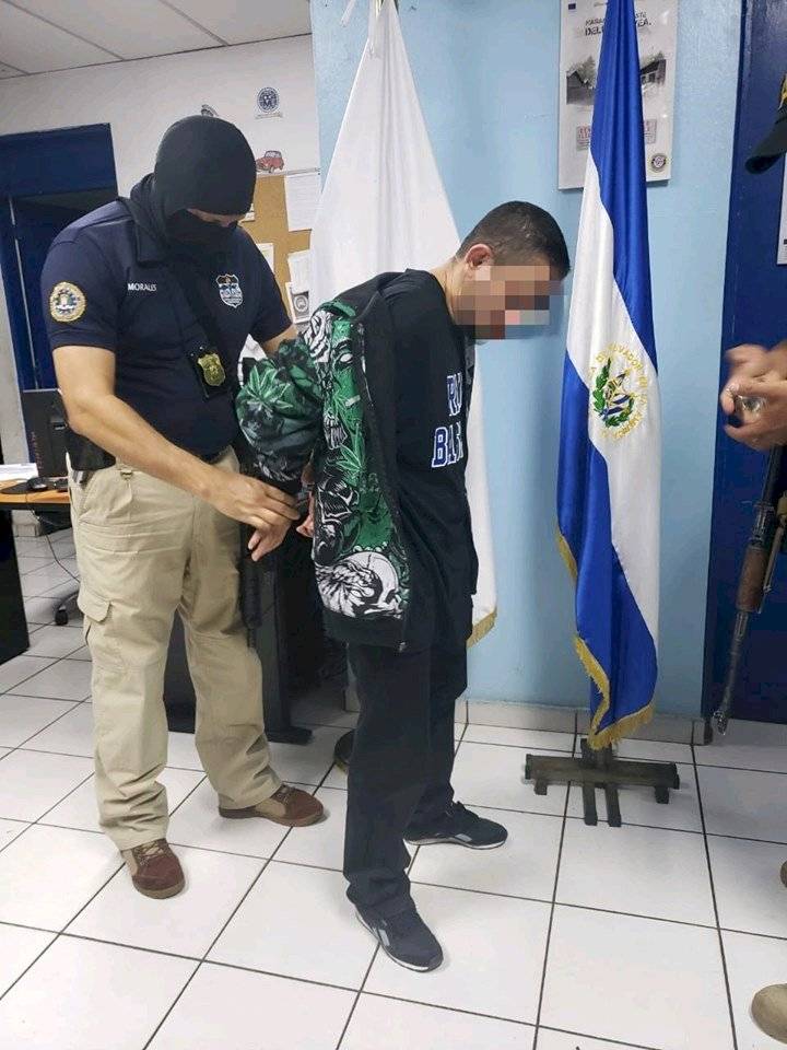 Guatemala entrega a El Salvador pandillero, Mauricio López, acusado de homicidio