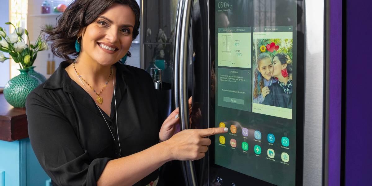 Samsung lanzó un refrigerador con cámaras y pantalla, donde incluso puedes ver Netflix