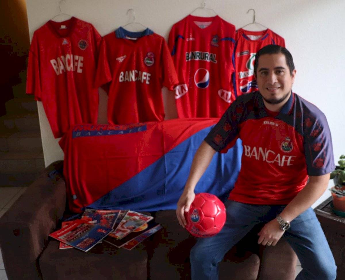 Aficionados clásico 308 cremas vs rojos